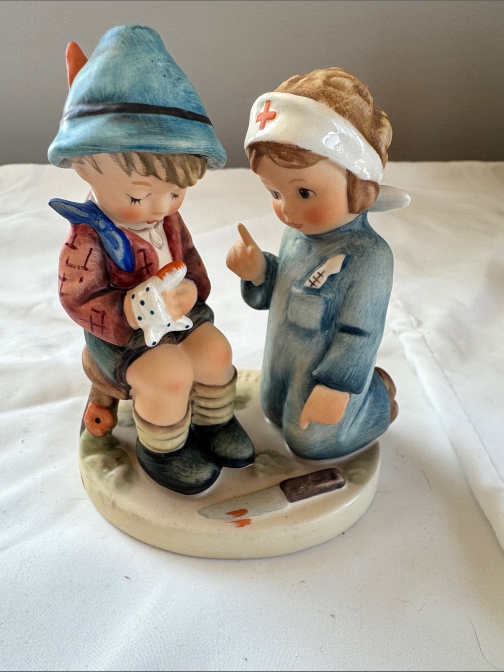 Hummel Little Nurse 376